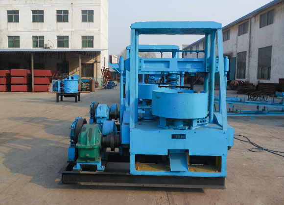 Screw extruding working type