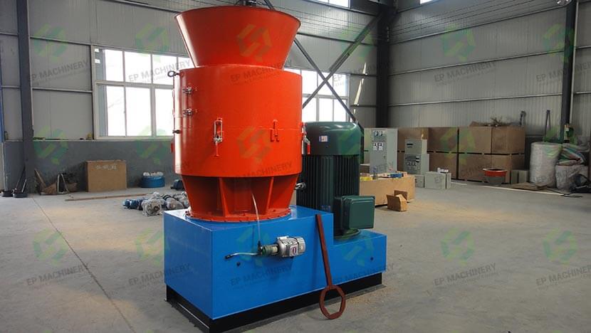 Wood pellet machine